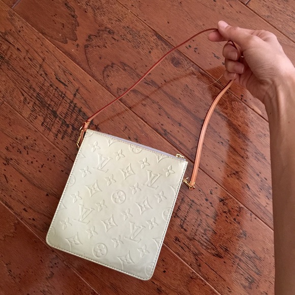 Louis Vuitton silver vintage shoulder bag - Picture 2 of 4